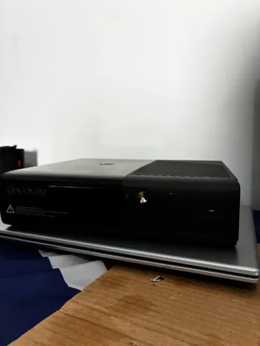 Xbox 360 super slim