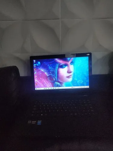 Note Core i7, Bateria OK, Vídeo 2 Gb Radeon 8500, SSD 240, Memória 8 Gb, Tela 14, Rápido.