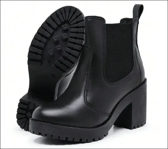 Bota Tratorada preta com elastico