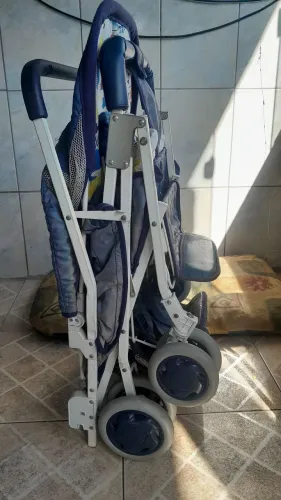 Carrinho de gemeos