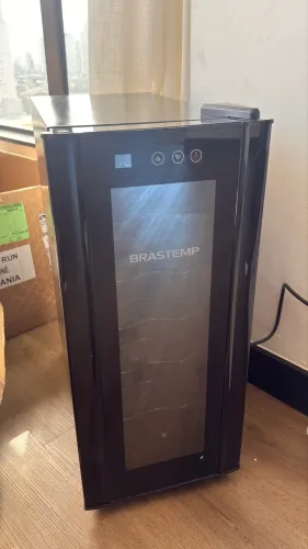 Adega Brastemp 12 garrafas