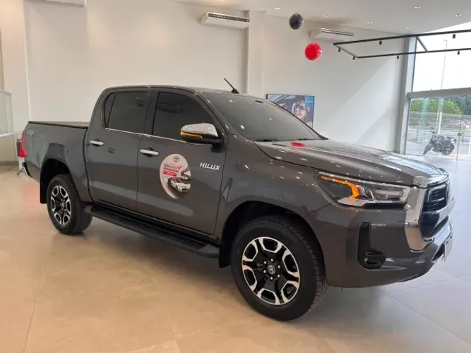 Toyota Hilux CD SRX 4X4 2.8 TDI 16V Diesel Aut. 2026