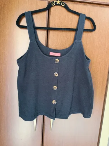 Regata Blusa Texturizada Carmensitas com Botões - Tamanho G