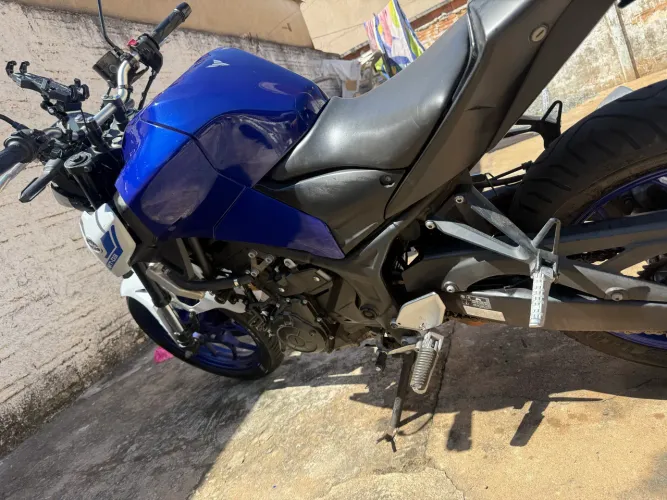 Yamaha MT-03 2022 - Muito conservada