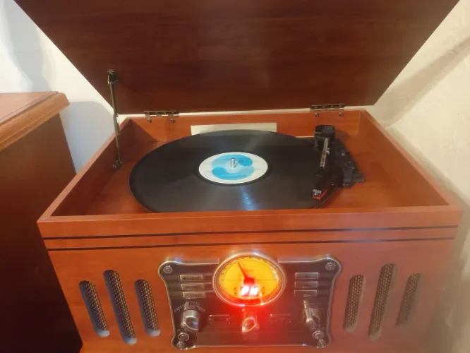 Toca Discos Cd Bluetooth Vintage Rádio Vitrola