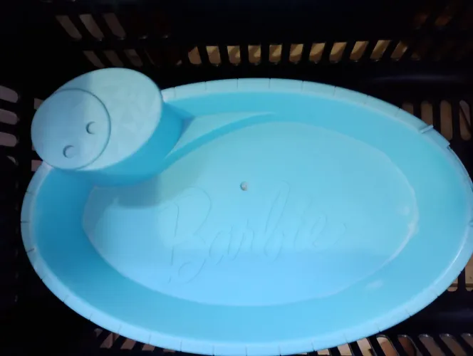 Piscina da boneca Barbie
