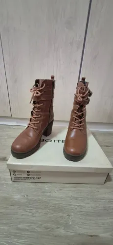 Bota de couro
