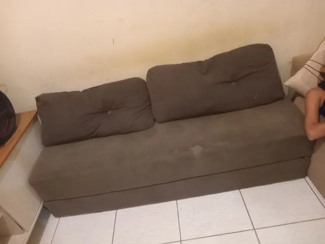 Sofá bicama vendo por 100