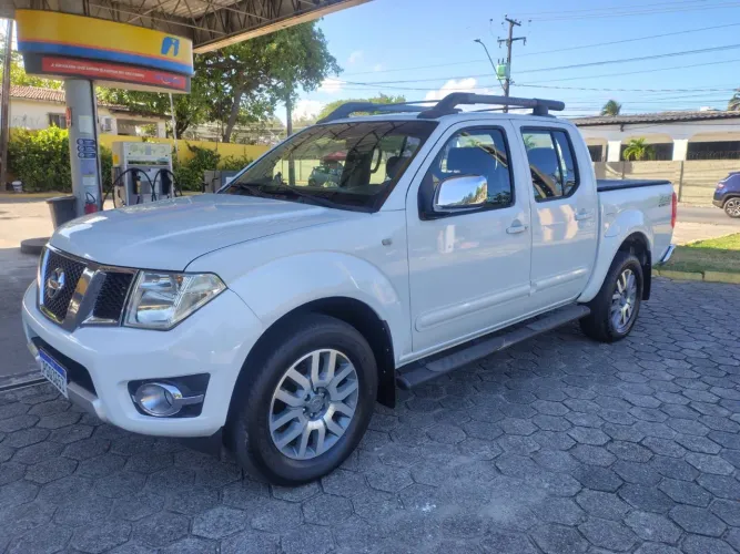 Nissan Frontier SL CD 4X4 2.5tb Diesel AUT 2014