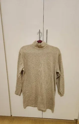 Vestido tricot Mango elegância atemporal