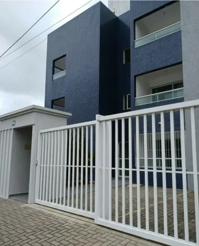 ALUGA-SE APARTAMENTO