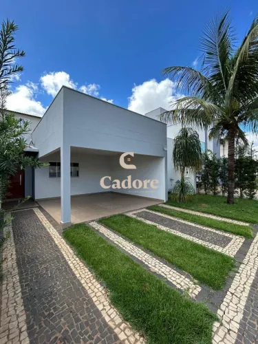 Casa de Condomínio à venda no Jardim Holanda com 3/4 sendo 01 suíte
