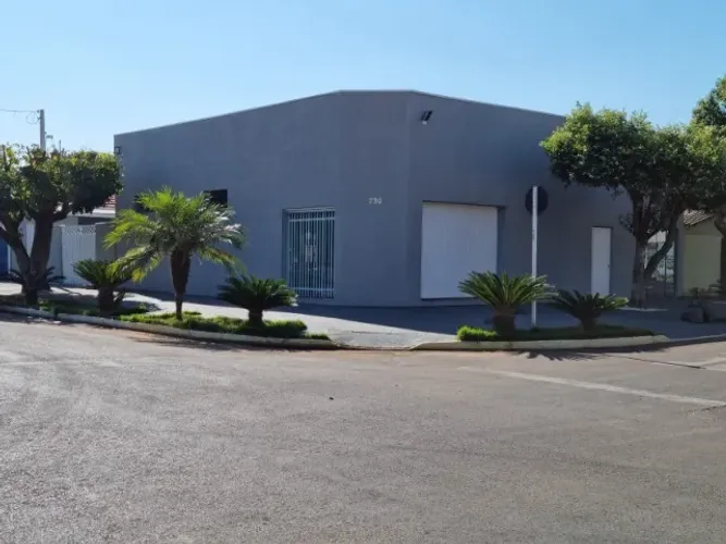 IMÓVEL COMERCIAL DE ESQUINA À VENDA em TRÊS LAGOAS /MS