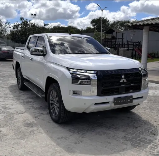 Mitsubishi TRITON HPE-S 2.4 CD 4X4 TB Diesel Aut. 2026
