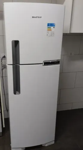 Vende-se geladeira Brastemp 375 litros seminova