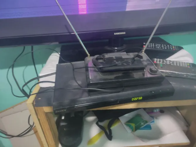 Aparelho de DVD Sony antigo no bom uso