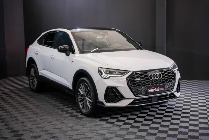Audi Q3 SPB Perf. Black 2.0 TFSI Tipt. Quat. 2023