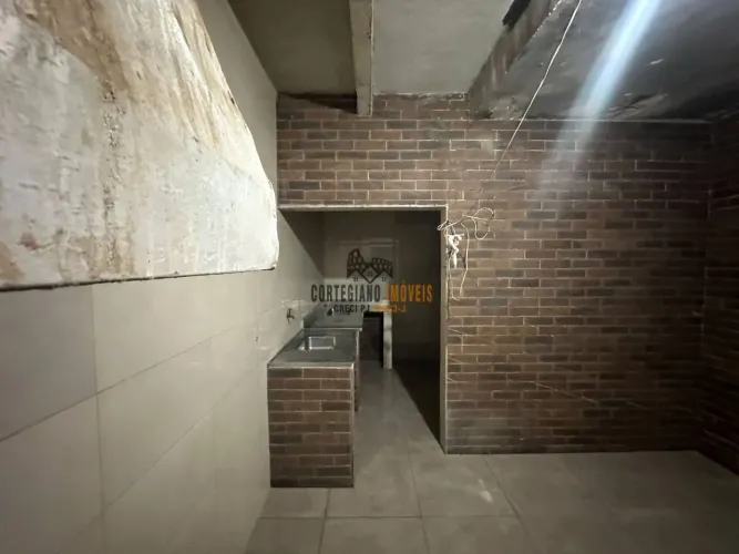 SOBRADO 500M2 NO CENTRO PROX. A PREFEITURA COM ELEVADOR
