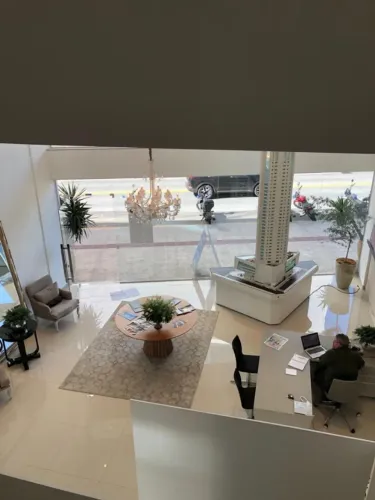 SALA COMERCIAL. TÉRREA COM 4 VAGAS PRIVATIVAS 227m2... EXC. LOCALIZAÇÃO VENHA CONHECER