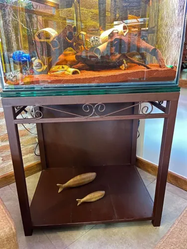 Mesa estrutura de ferro