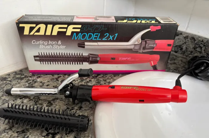Curling iron & brush styler bivolt