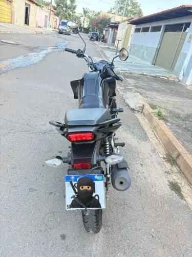 Honda CG 160 Fan 2025 (único dono) apenas 4.000 mil rodados, IPVA a combinar