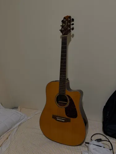 Violão Takamine