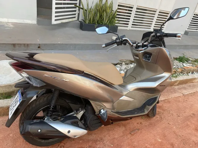 Vendo Honda PCX DLX ABS 2022