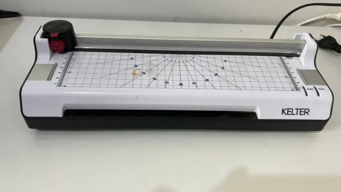 Laminadora Kelter semi nova