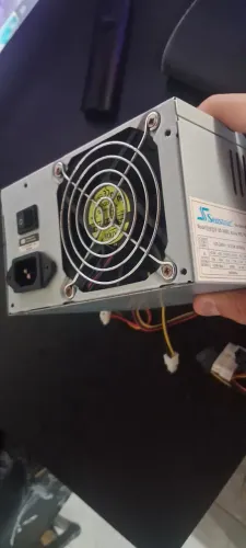 Fonte Seasonic 300w 80Plus (Defeito) Com Adaptador Molex junto