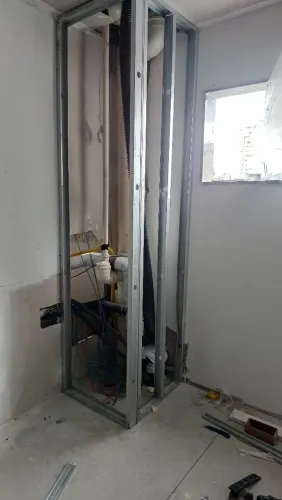 Serviços de drywall e pisos