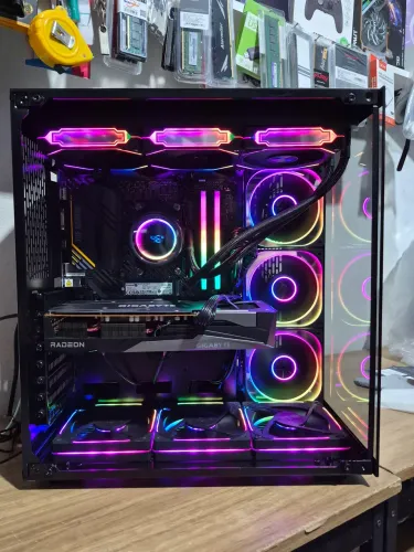 PC GAMER AMD RYZEN 7, 16GB RX7600 8GB NVME 512GB KINGSTON 