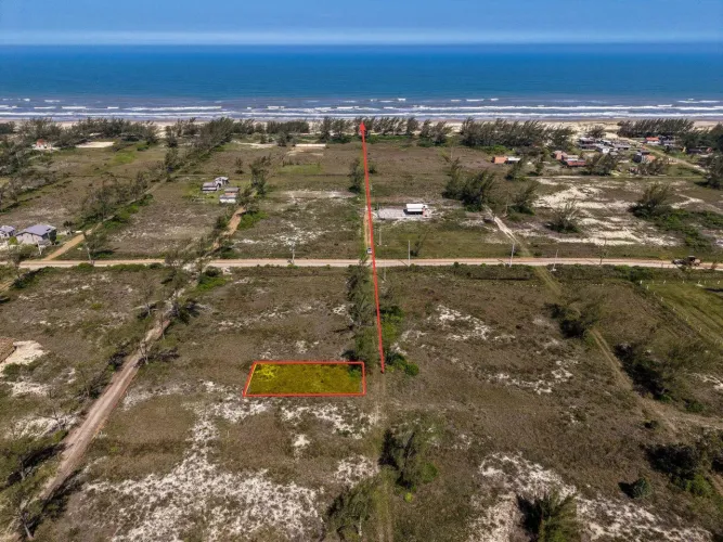 Terreno para investimento na praia do Arpoador-Balneário Arroio do Silva-SC.