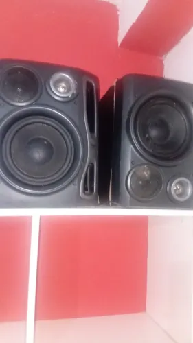 Caixas de som Aiwa R L