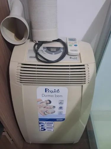 Ar condicionado portatil 10.500 Btu Delonghi, com pouco uso.