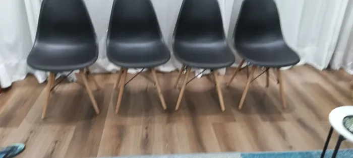 Kit 4 cadeiras Charles Eames Eifell