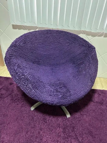 Cadeira giratória elegante