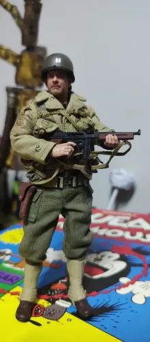 O Resgate do soldado Ryan Capitão Miller Did Toys Action Figure Raro tipo Mezco