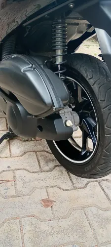 NMAX 160 SCOOTER DE FAMÍLIA