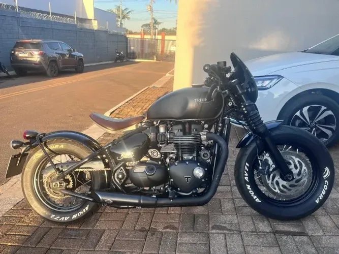 Triumph Bonneville Bobber - 9.200KM