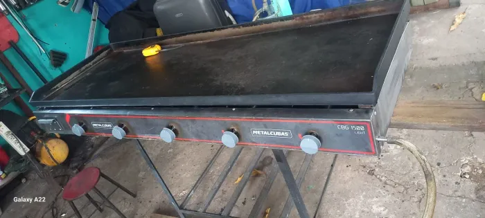 Chapa Bifeteria profissional gás CBG 1500 PRO MERALCUBA