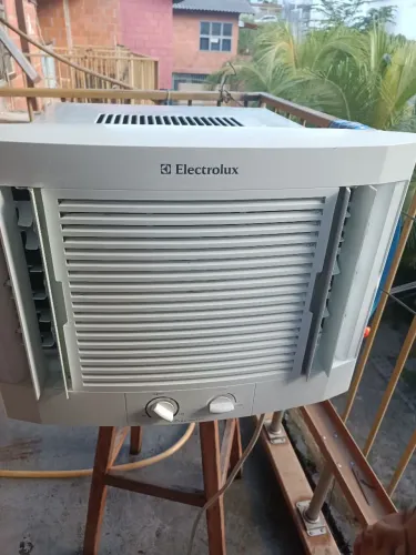 Ar condicionado Eletrolux 10 mil BTUs 