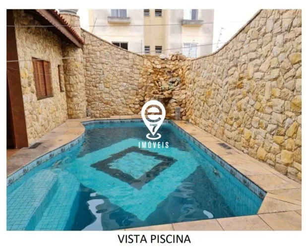 LINDA CASA Á VENDA DE 4 QUARTOS - SACOMÃ