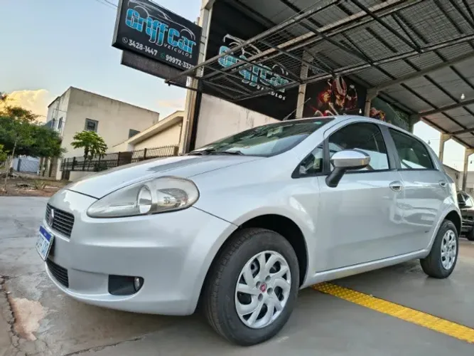 Fiat Punto ELX 1.4 Fire Flex 8V 5P 2008