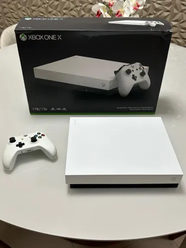 X Box One X