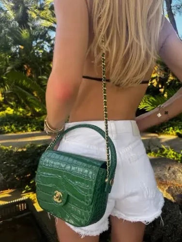 Bolsa mini Flap Turn Around Couro legítimo com Gravação Crocodilo Verde italiana Chanel