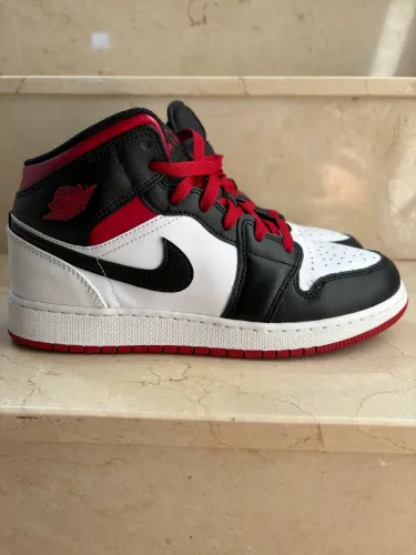 Nike Air Jordan 1 Mid