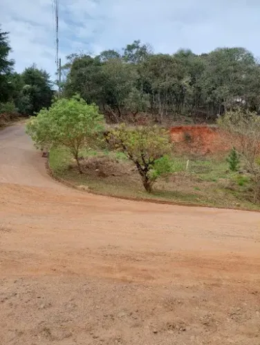 Terreno à venda no Estância Santa Maria do Laranjal - Atibaia/SP com 1011 m²