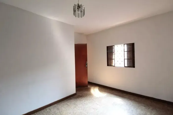 Imóvel para aluguel com 2 quartos em Glória - Belo Horizonte - MG