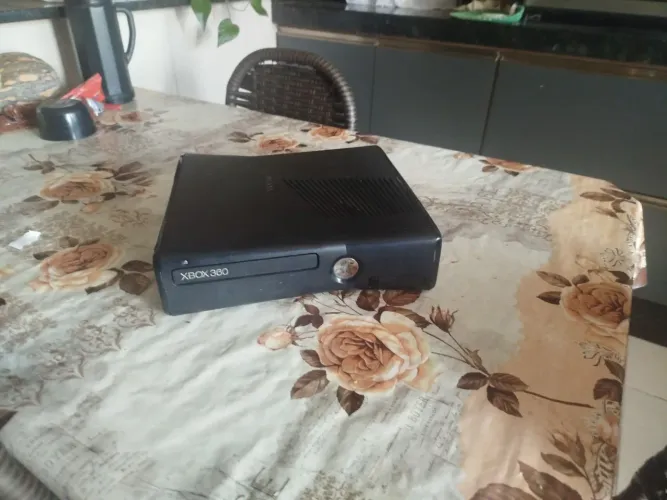 Vende-se Xbox 360